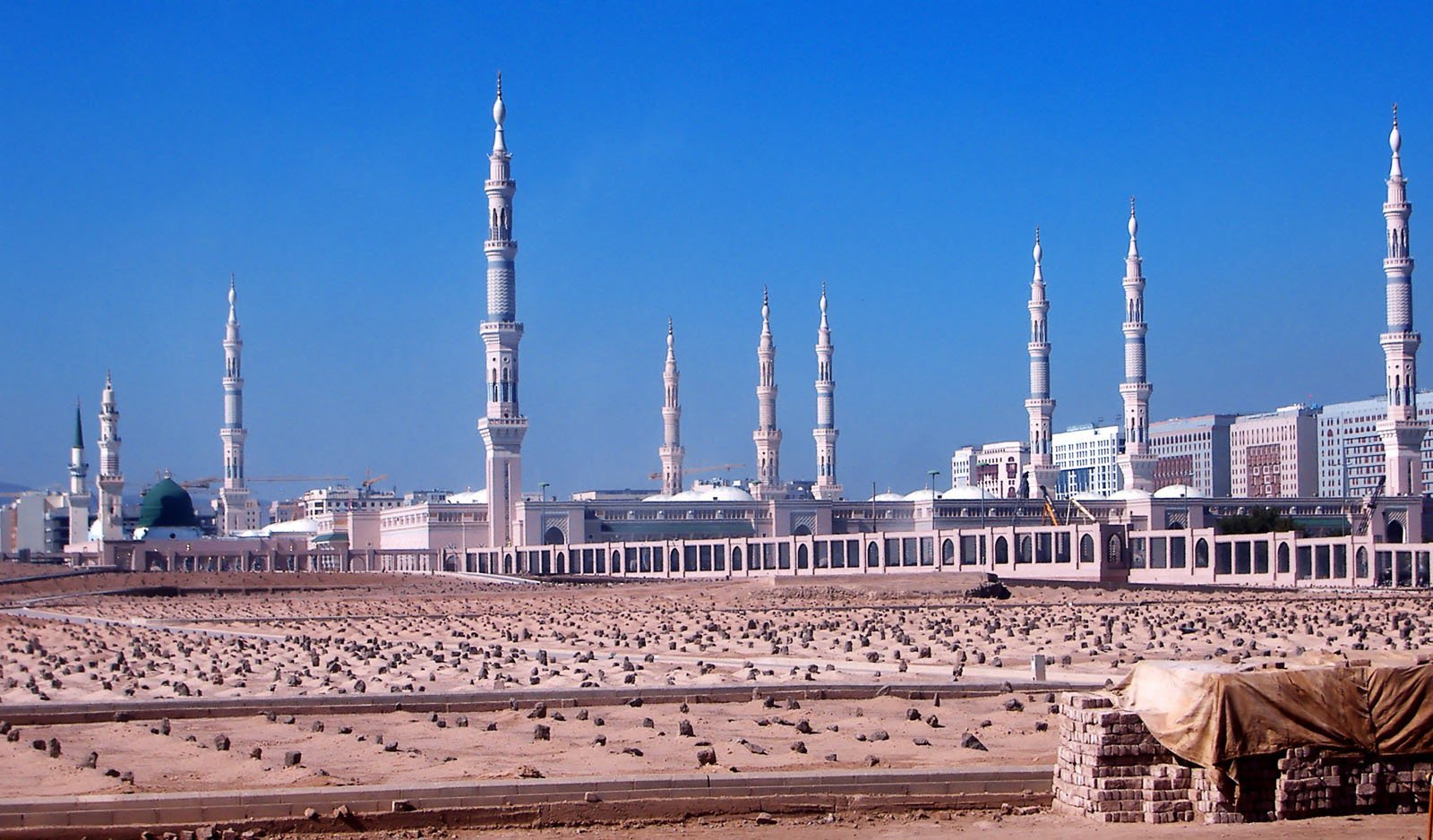 Jannat al-Baqi (جَنَّةُ البَقيع)