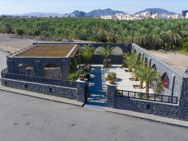 Masjid Banī Anīf (مسجد بني أنيف)
